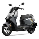 Elektromos robogó niu fqix 150 bal elöl