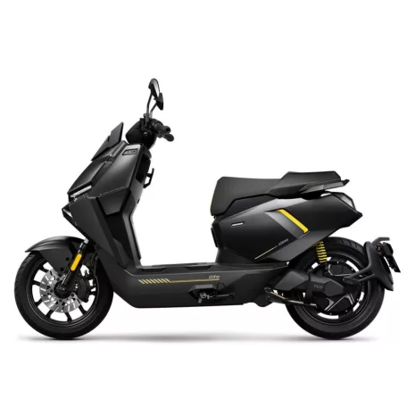 NIU FQiX 150 elektromos robogó 45km/h, fehér L1e-B