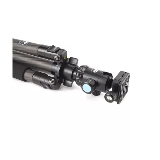 SIRUI R-2204 carbon tripod