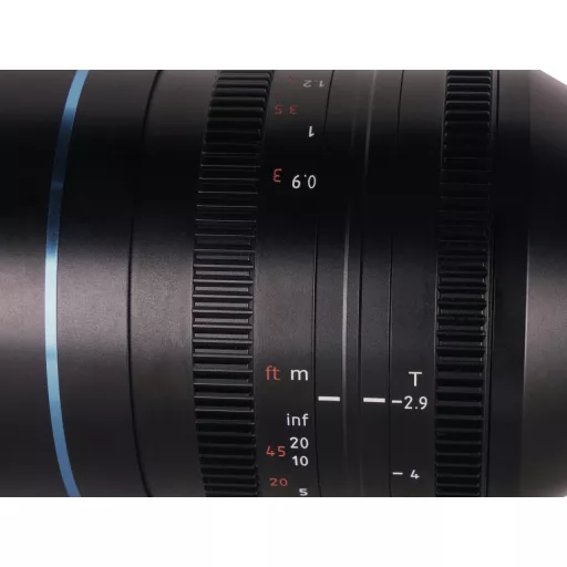 SIRUI Venus 135mm T2.9 1.8x Full Frame anamorf objektív Leica L bajonettel
