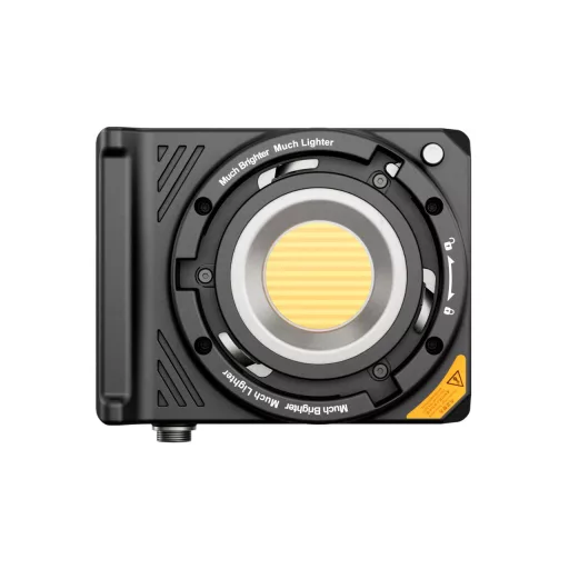 SIRUI C300X II 300W-os két színű (bi-color) LED stúdiólámpa reflektorral, markolattal, hordtáskával és mobilalkalmazásos vezérléssel.